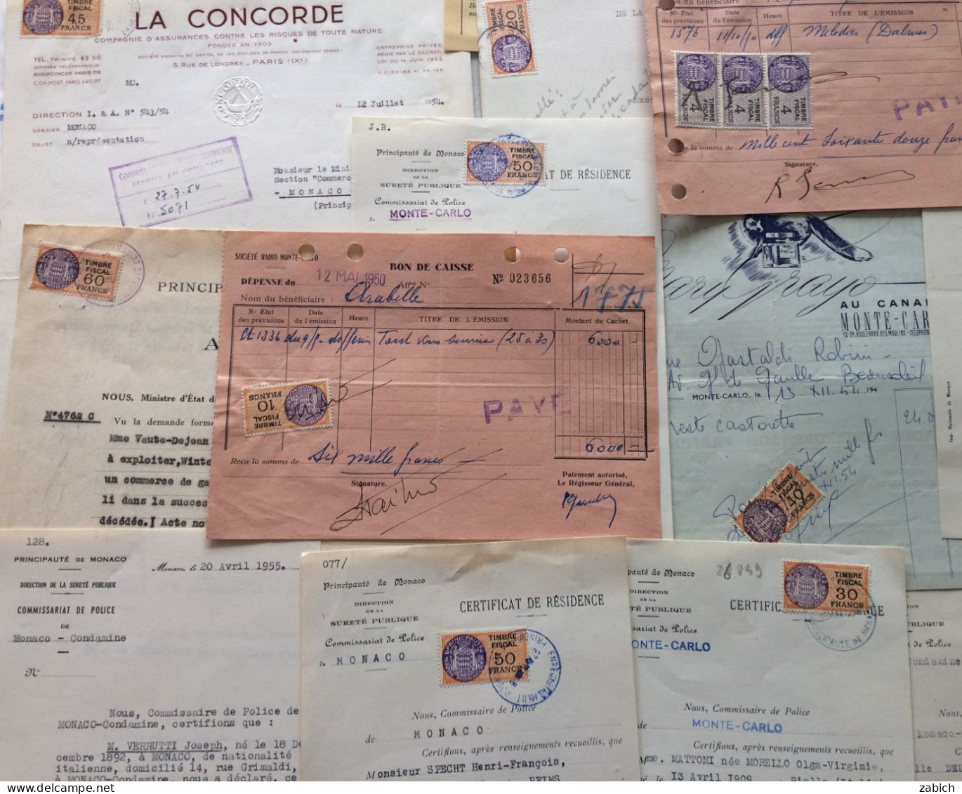 FISCAUX MONACO LOT DE 30 DOCUMENTS TIMBRES De La SERIE UNIFIEE TRES VARIES BONNE COTE - Fiscali