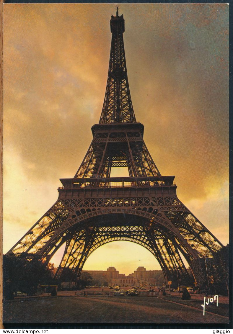 °°° 4991 - FRANCE - 75 - PARIS - CREPUSCULE SUR LA TOUR EIFFEL °°° - Tour Eiffel