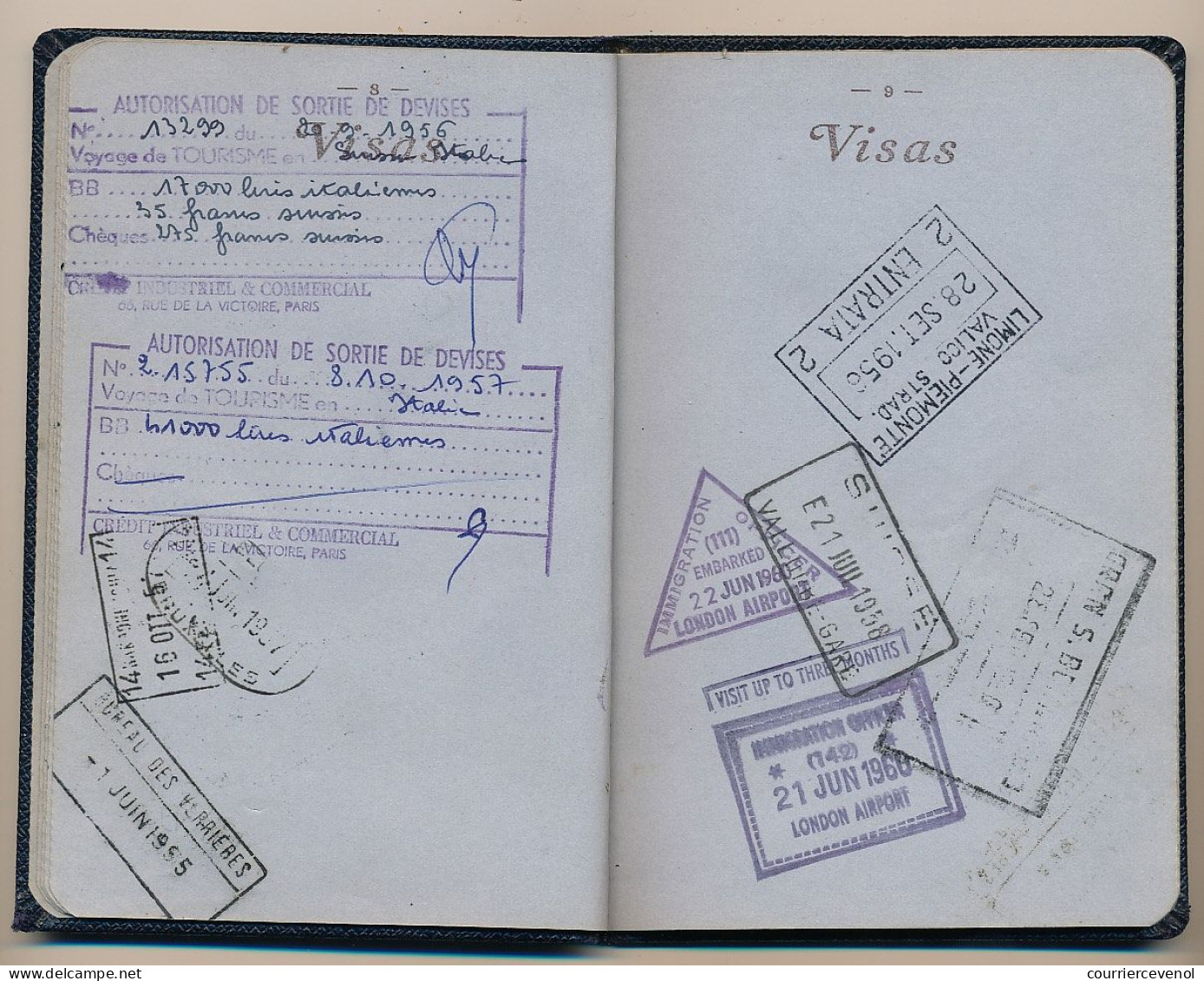 FRANCE - Passeport délivré à Paris - 1955 / 1963 - Fiscaux type Daussy 2000F et 3200F - divers visas européens