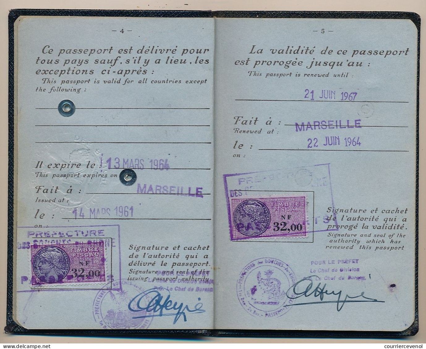 FRANCE - Passeport Délivré à Marseille (B. Du R.) - 1961/1967 - Fiscaux Type Daussy 32,00 NF X2 - Documents Historiques