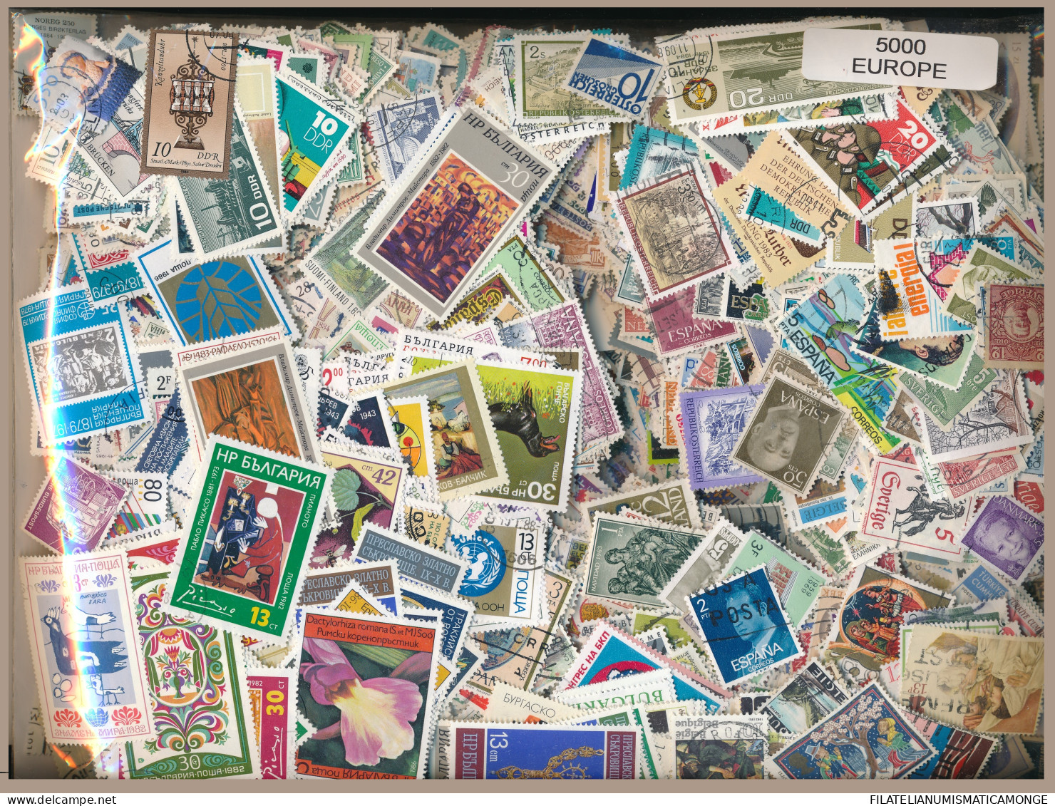  Offer - Lot Stamps - Paqueteria  Paises Europeos 5000 Sellos Diferentes        - Kilowaar (min. 1000 Zegels)
