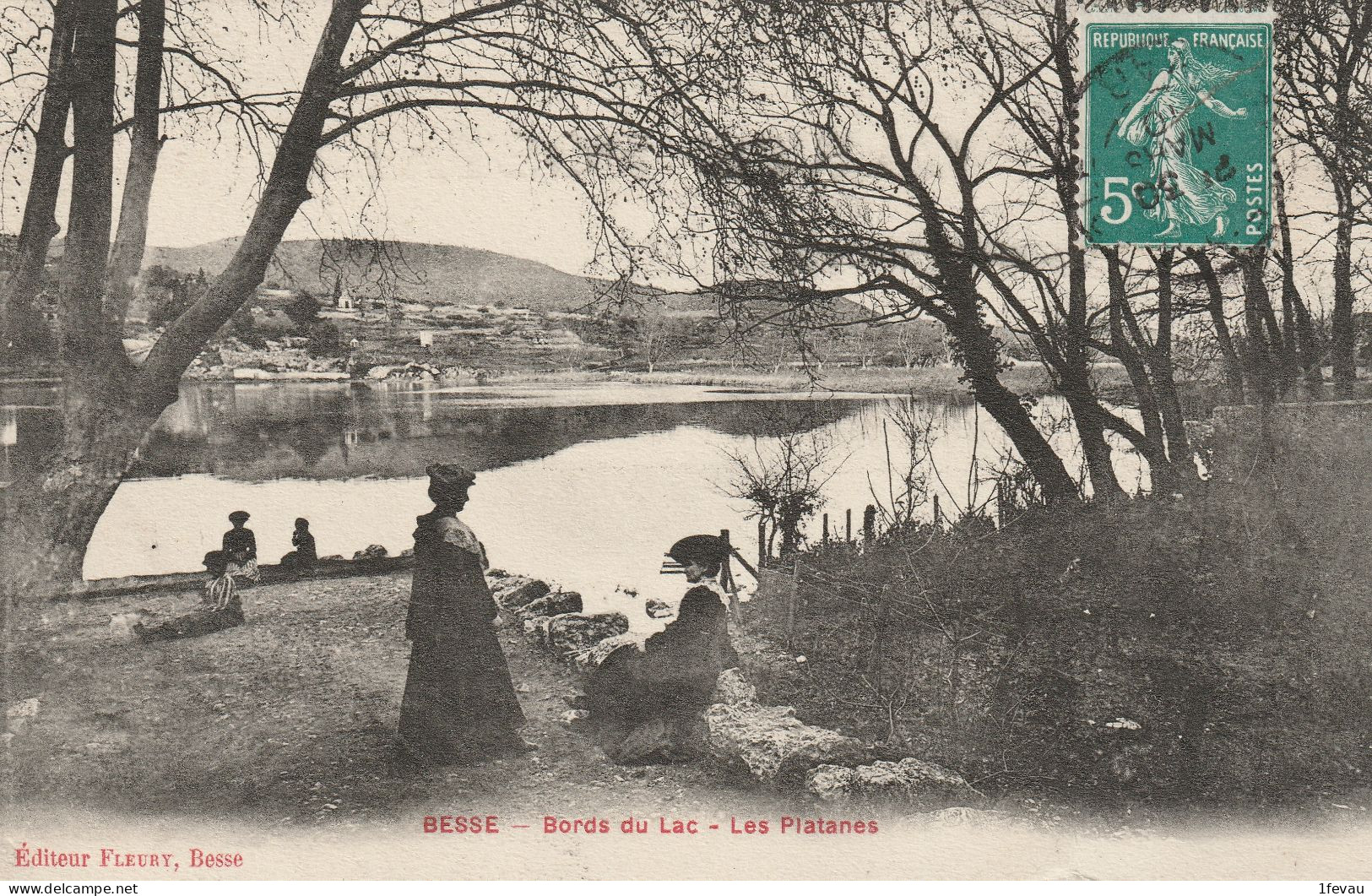 CPA (83 Var ) Besse Sur Issole Bords Du Lac Les Platanes Animée - Besse-sur-Issole