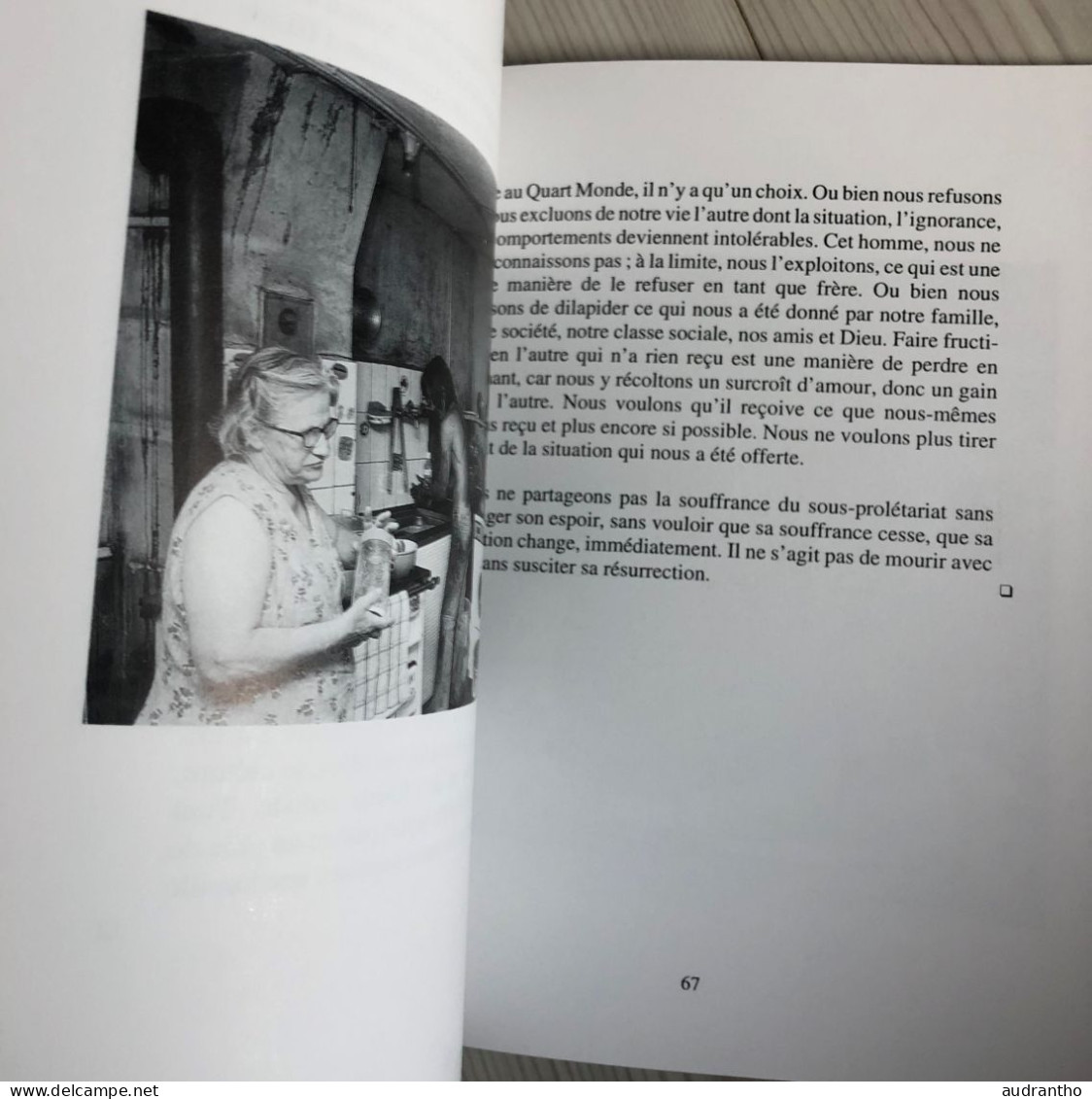 livre Une lumière contre l'intolérable Paroles du père Joseph Wresinski éditions de l'atelier 1994 neuf