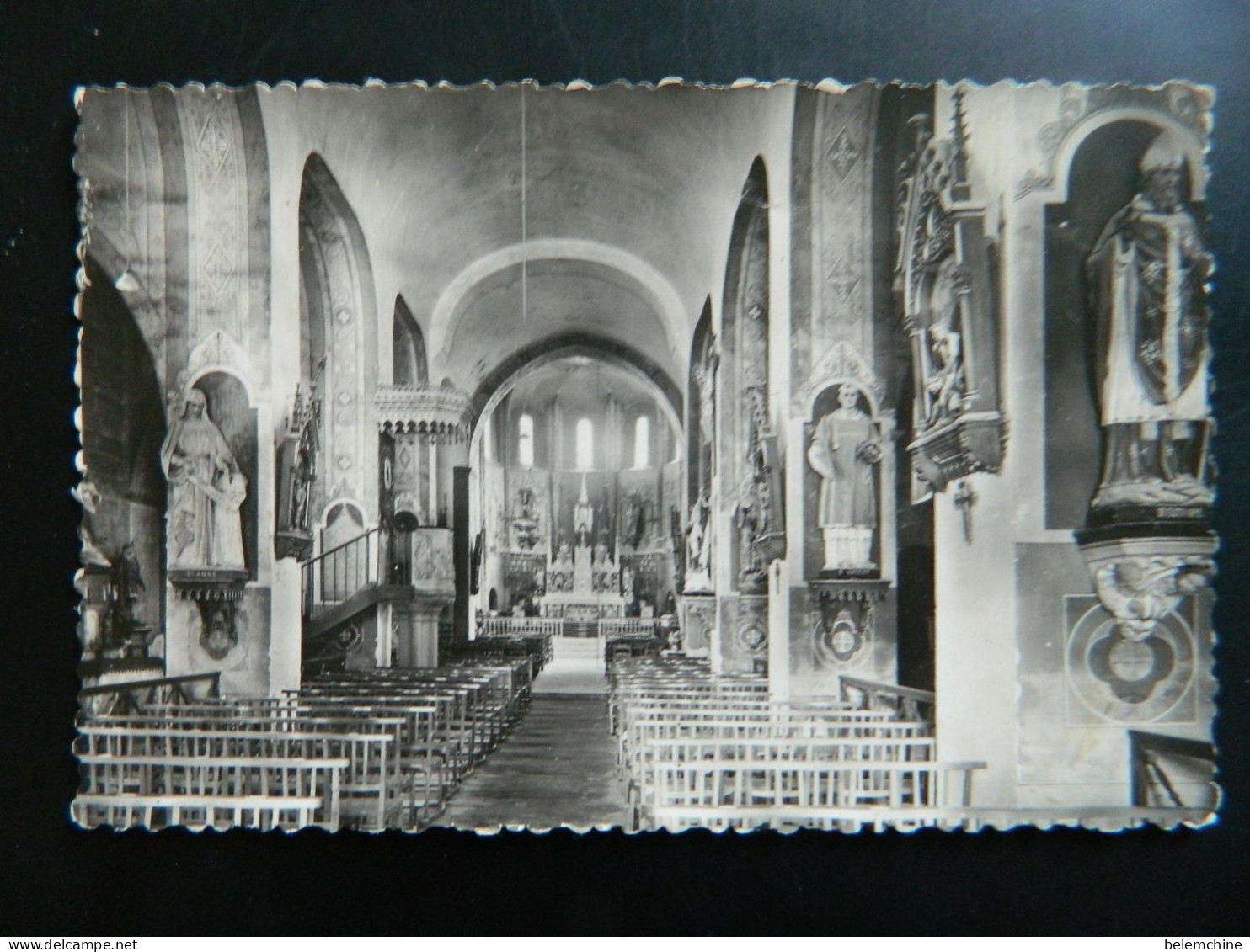 MATHA                     INTERIEUR DE L'EGLISE SAINT HERIE - Matha