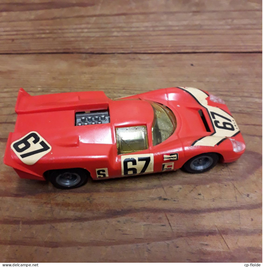 JOUET . LOLA 170 MK 3B . RACING - Réf. N°34J - - Dinky