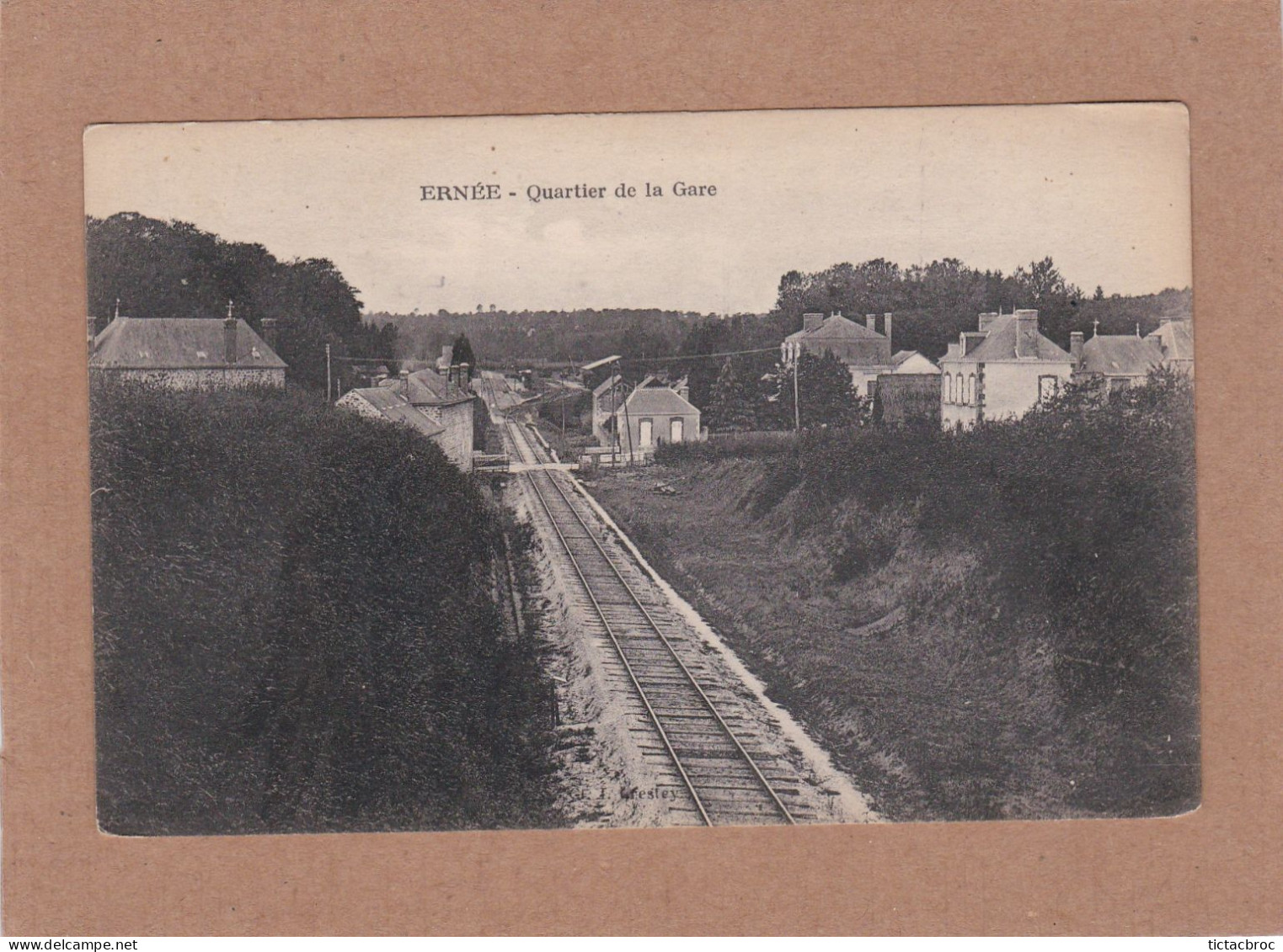 CPA 53 Ernée Quartier De La Gare Chemin De Fer Train - Ernee