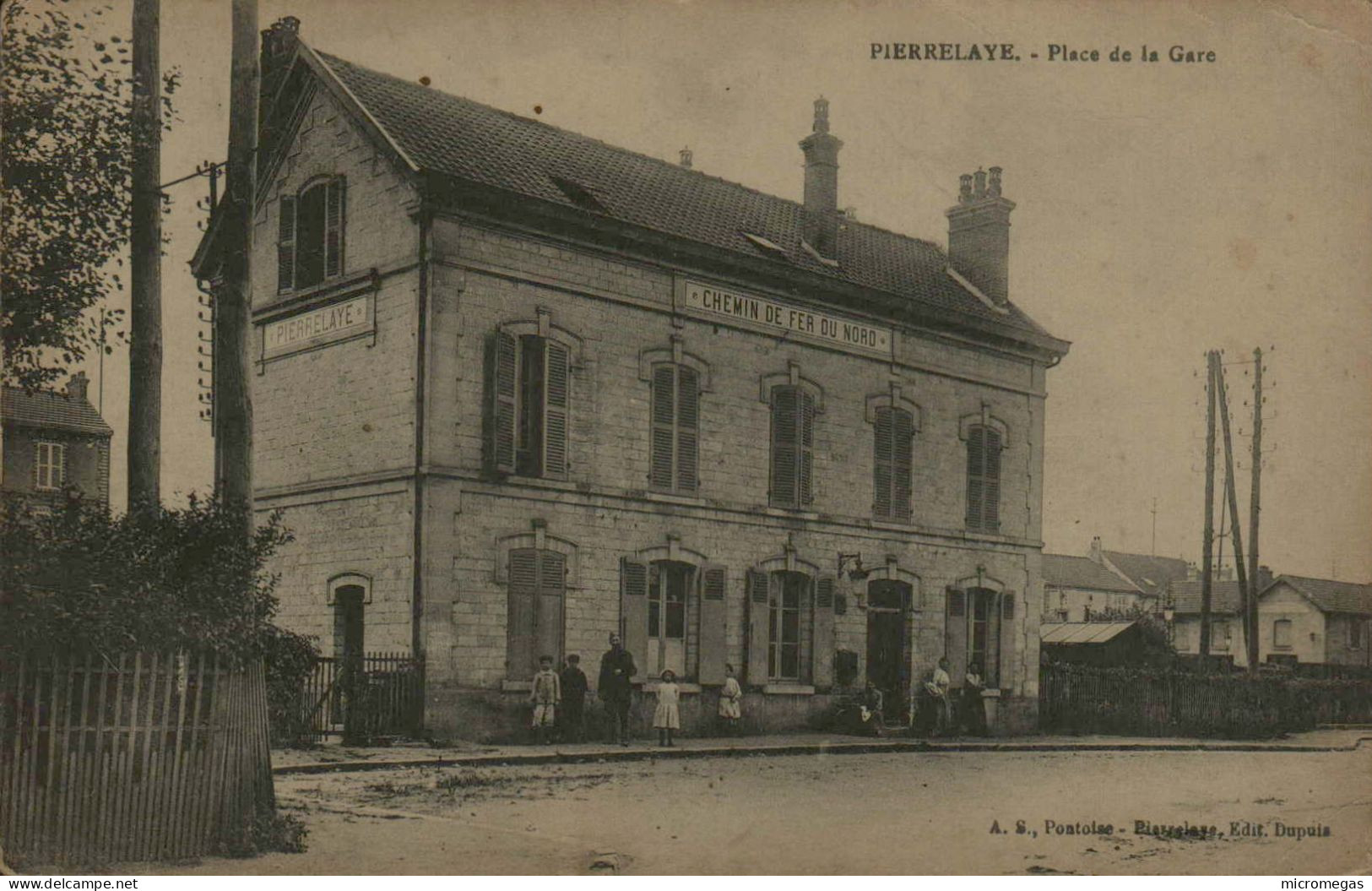 95 - PIERRELAYE - Place De La Gare - Pierrelaye