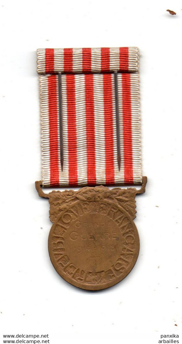 Medaille Commemorative De La Grande Guerre. Avec Sa Boite D'origine . TBE - France