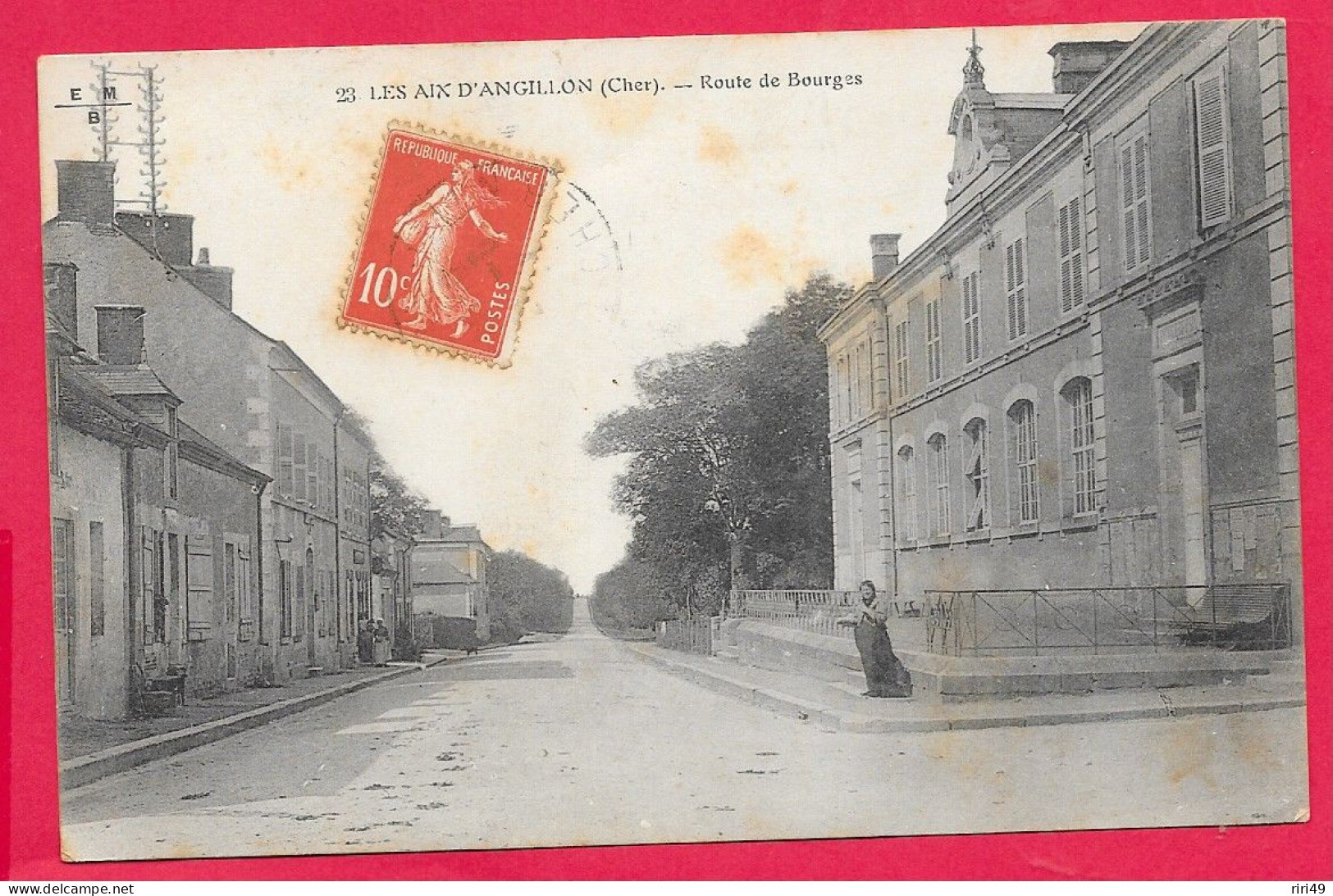 CPa 18- LES AIX D'ANGILLON, Route De Bourges, N°23, Voyagée En 1911, Voir Scanne - Les Aix-d'Angillon