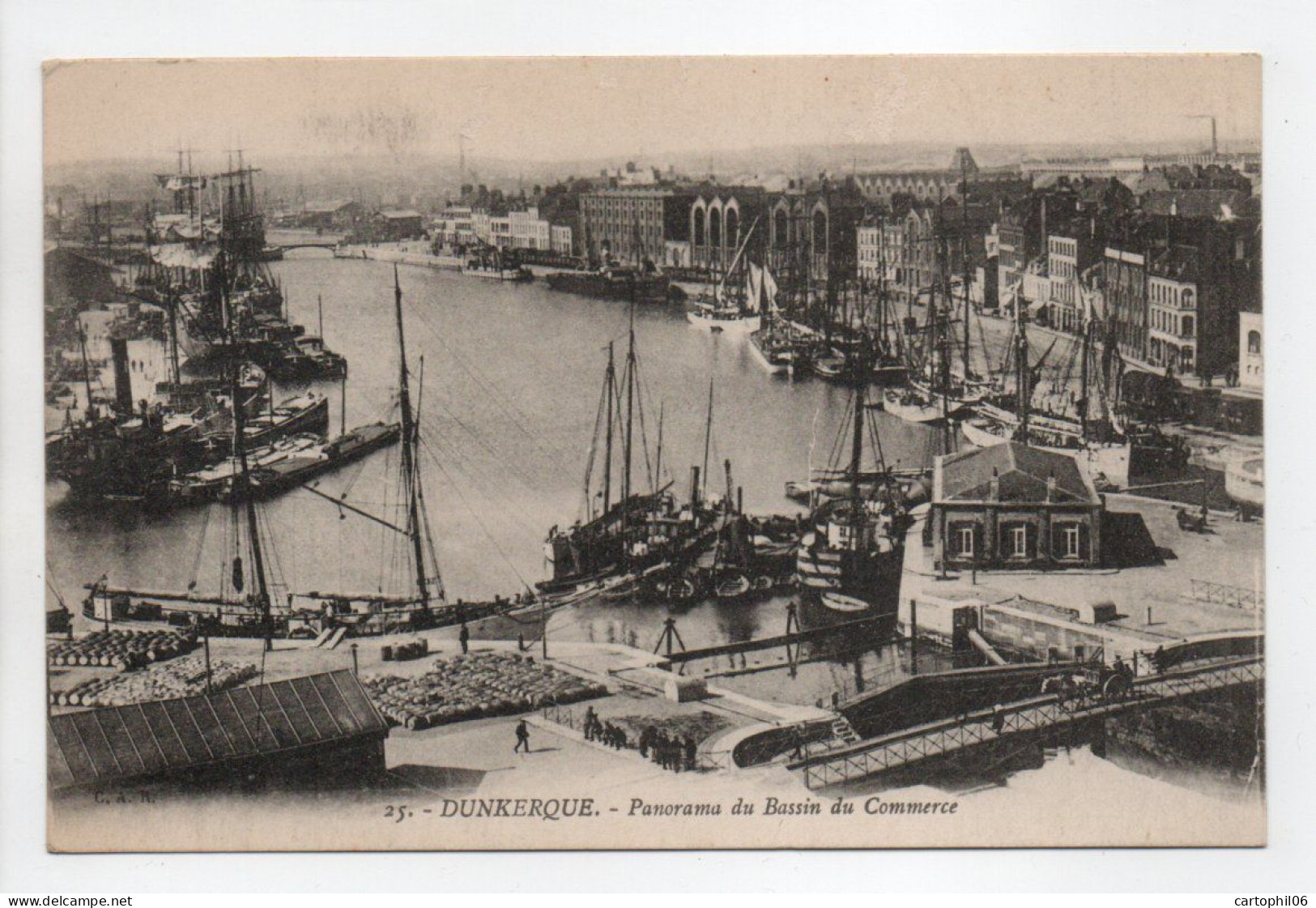 - CPA DUNKERQUE (59) - Panorama Du Bassin Du Commerce 1917 - Editions C. A. R. N° 25 - - Dunkerque