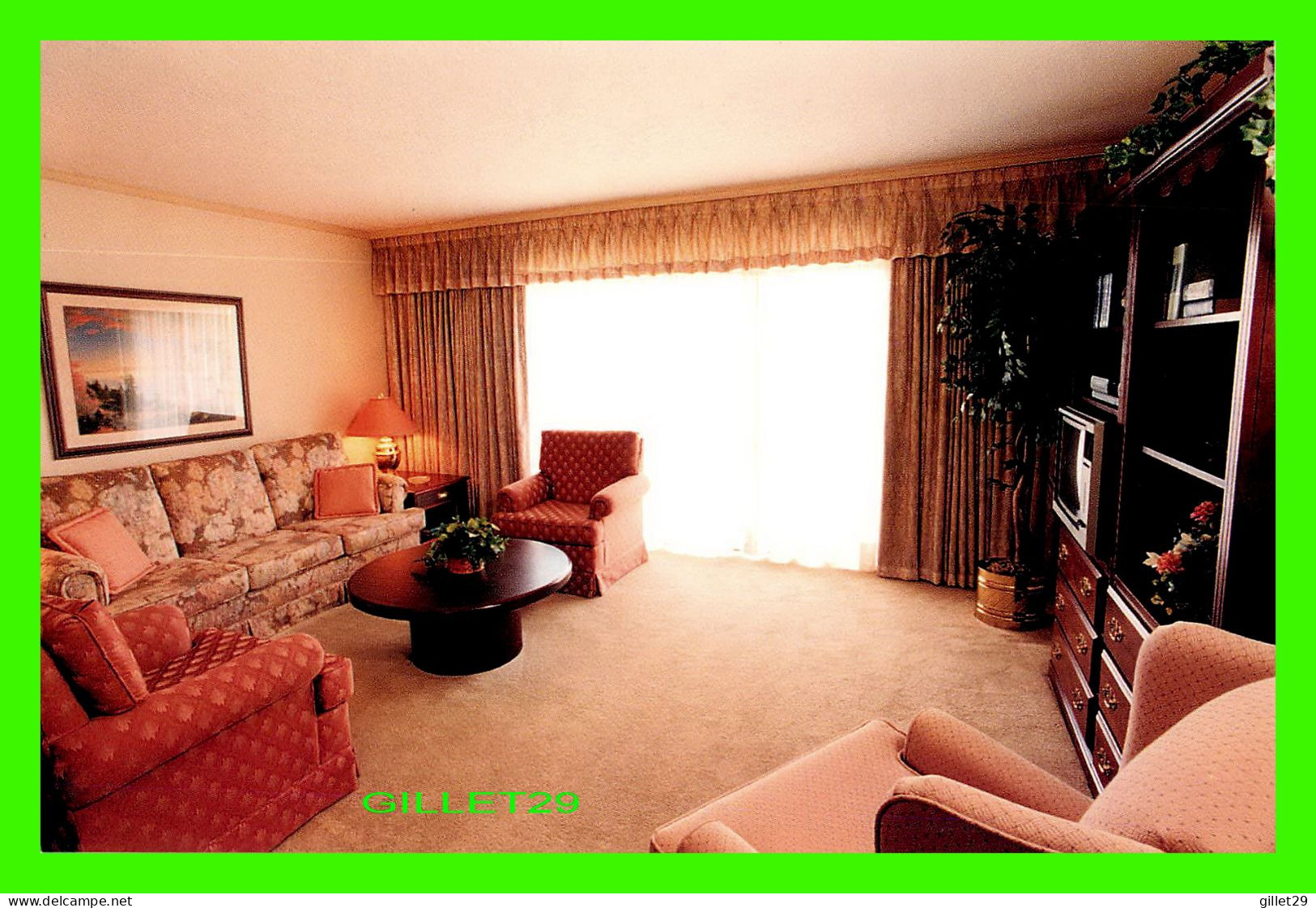 VICTORIA, BC - ROYAL SCOT SUITE HOTEL - YOUR LIVING ROOM, BEDROOM SUITE  - DIVISION OF CONGDON CONSTRUCTION 1986 LTD - - Victoria