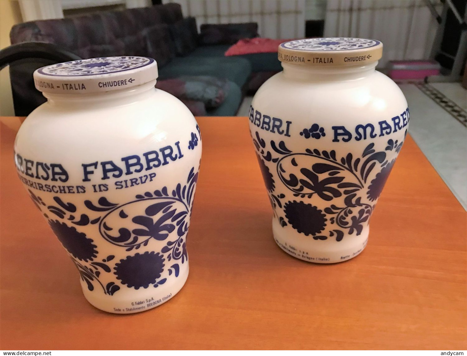 BARATTOLI AMARENA FABBRI 2 VASI VETRO OPALINO Scritte Diverse VINTAGE PERFETTI - Non Classificati