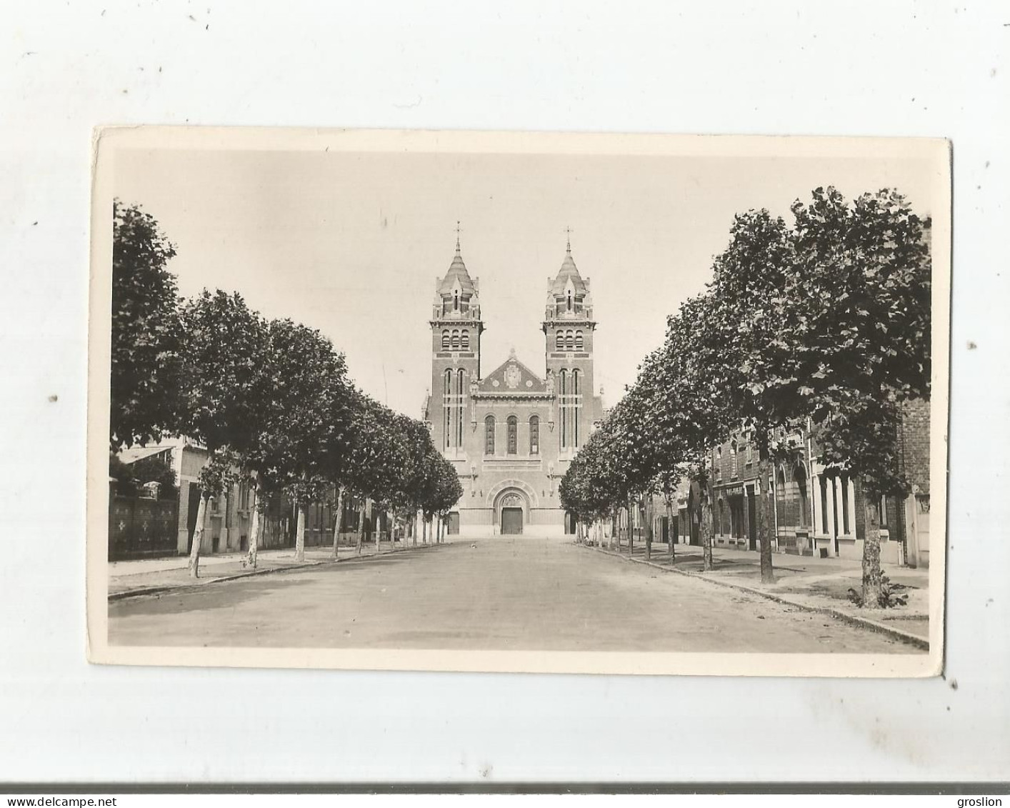 MERVILLE (NORD) 17 CARTE PHOTO AVENUE DE L'EGLISE - Merville