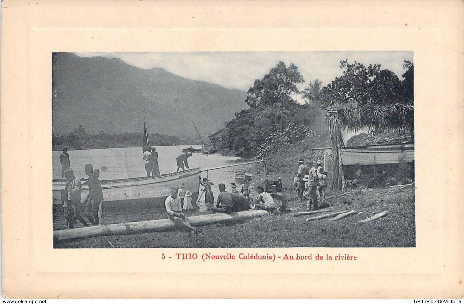 Nouvelle Calédonie - Thio - Au Bord De La Rivière - Barque - Animé - Edit. F.D. -  Carte Postale Ancienne - Nouvelle-Calédonie