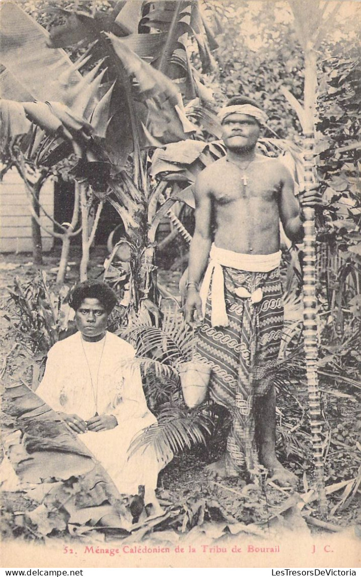 Nouvelle Calédonie - Ménage Calédonien De La Tribu De Bourail - Animé  -  Carte Postale Ancienne - New Caledonia