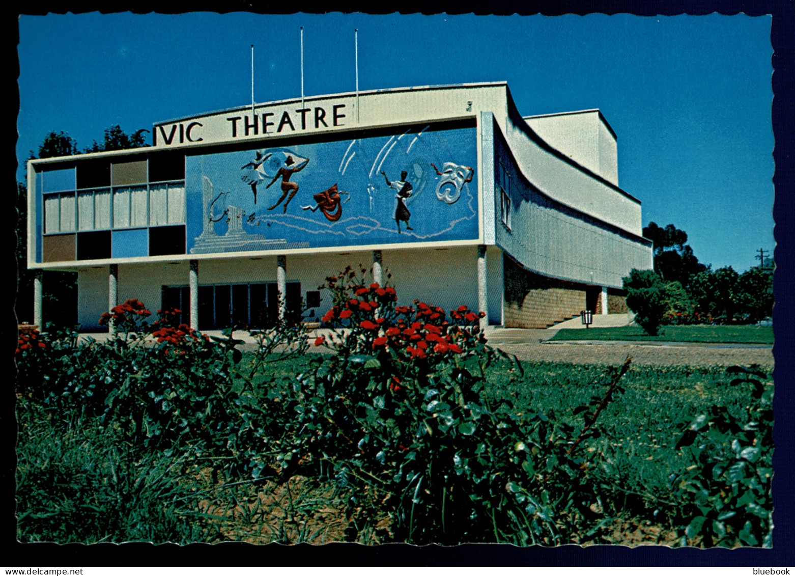 Ref  1615  -  Australia Postcard - Vic Theatre Wagga Wagga - New South Wales - Wagga Wagga