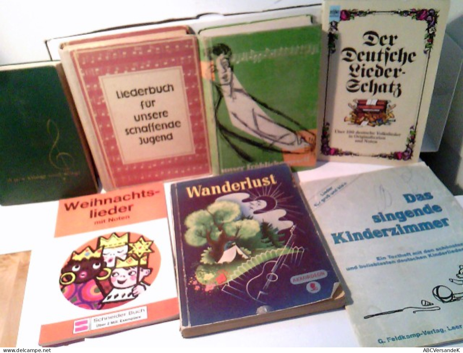 Konvolut: 7 Bände Diverse Deutsche Liederbücher. - Musik