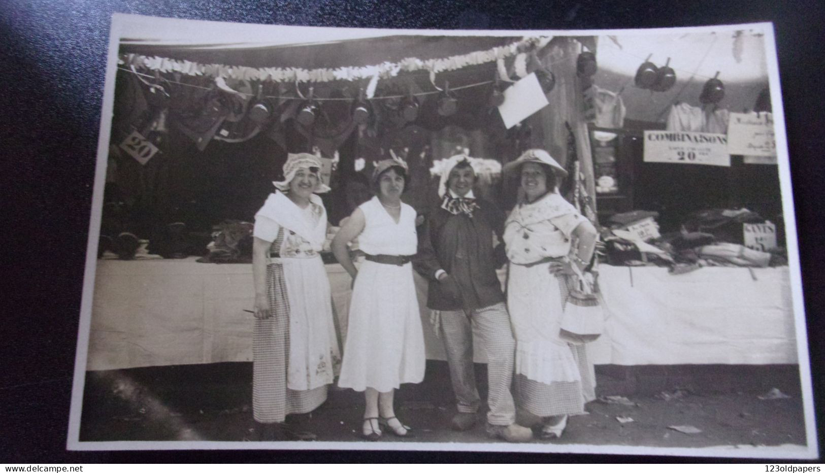 69 RARE  LOT DE 17 CARTE PHOTO VILLEFRANCHE EN BEAUJOLAIS BRADERIE 1932 COMMERCE CHARS PUB