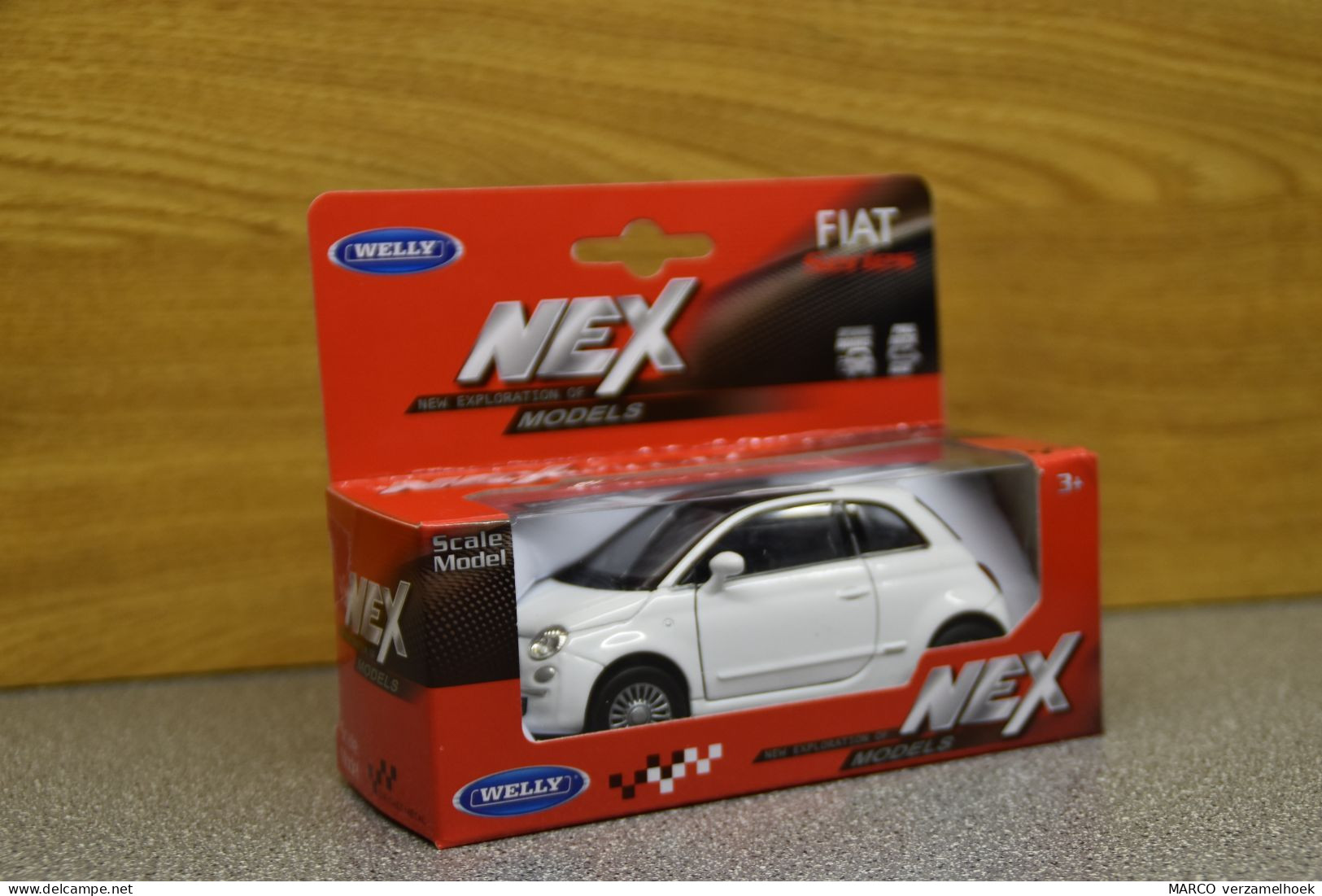 43606 Welly NEX FIAT 500 Scale 1:43 - Welly