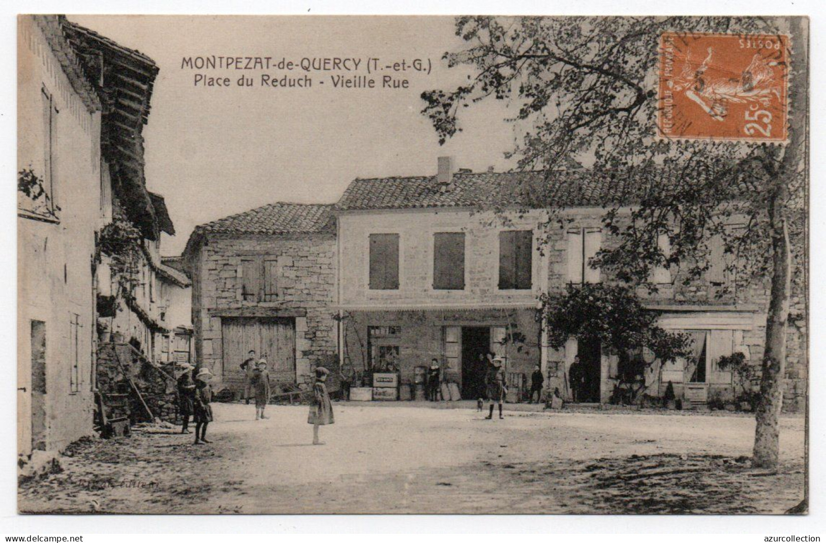 Place Du Reduch. Vieille Rue - Montpezat De Quercy