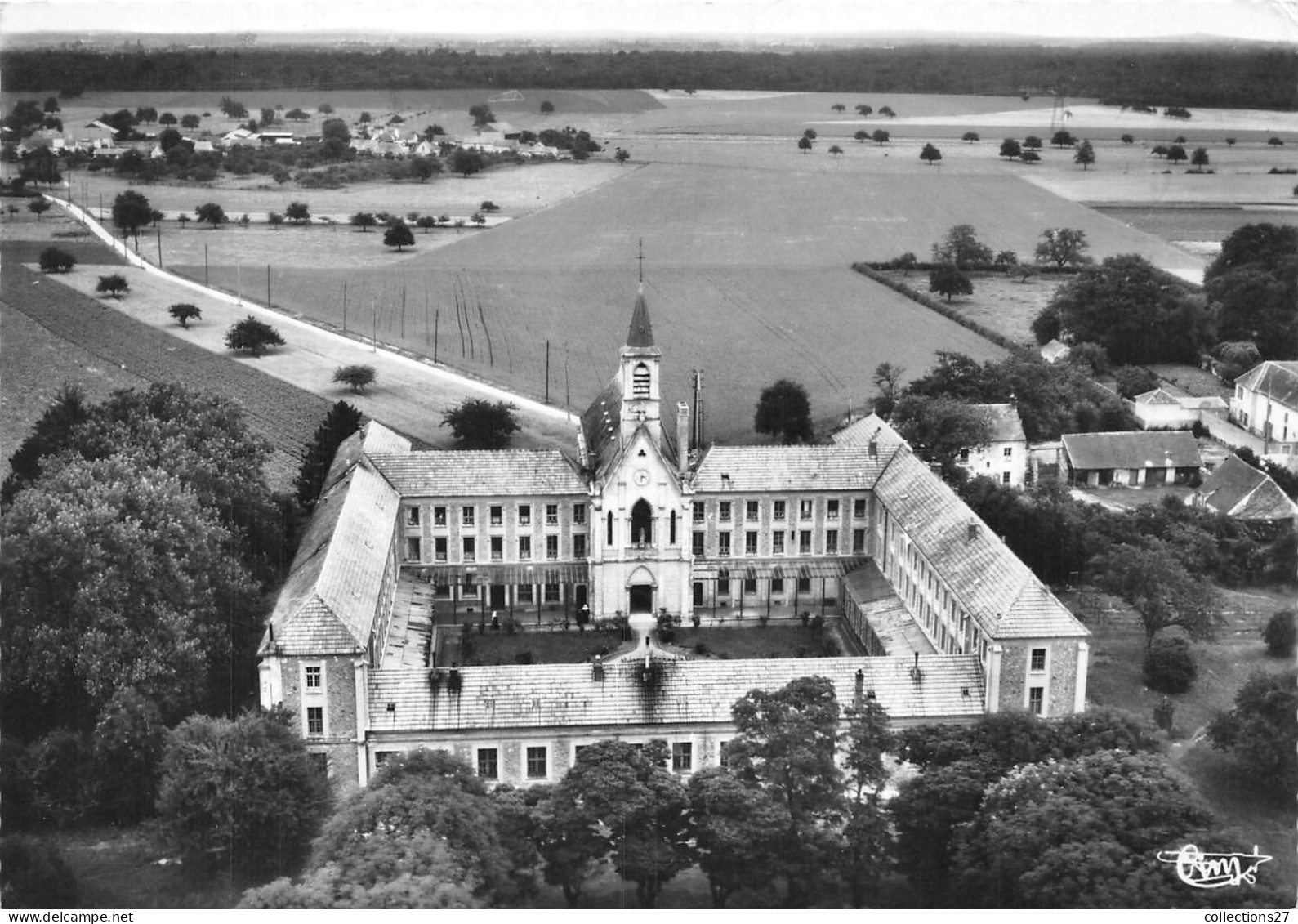 78-LE-MESNIL-SAINT-DENIS- LE MONASTERE VUE AERIENNE - Le Mesnil Saint Denis