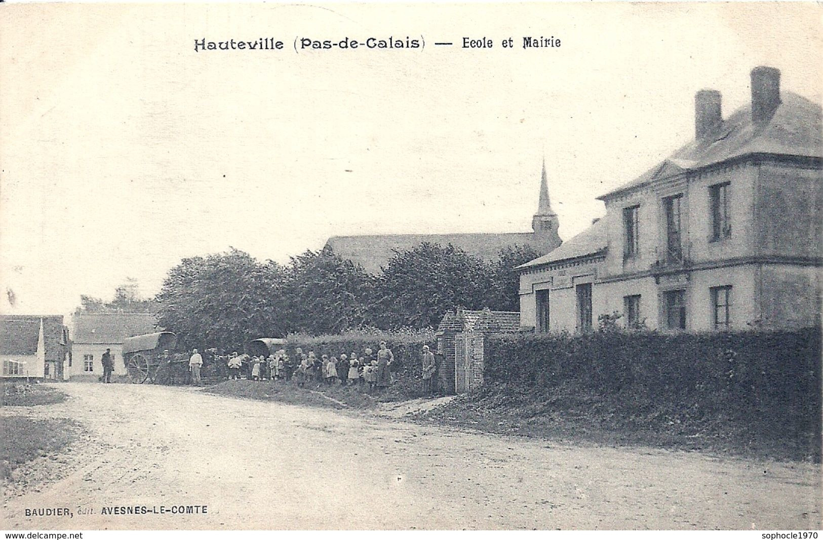 PAS DE CALAIS - 62 - HAUTEVILLE Près Avesnes Le Comte - 300 Hab - Ecole Et Mairie - Avesnes Le Comte