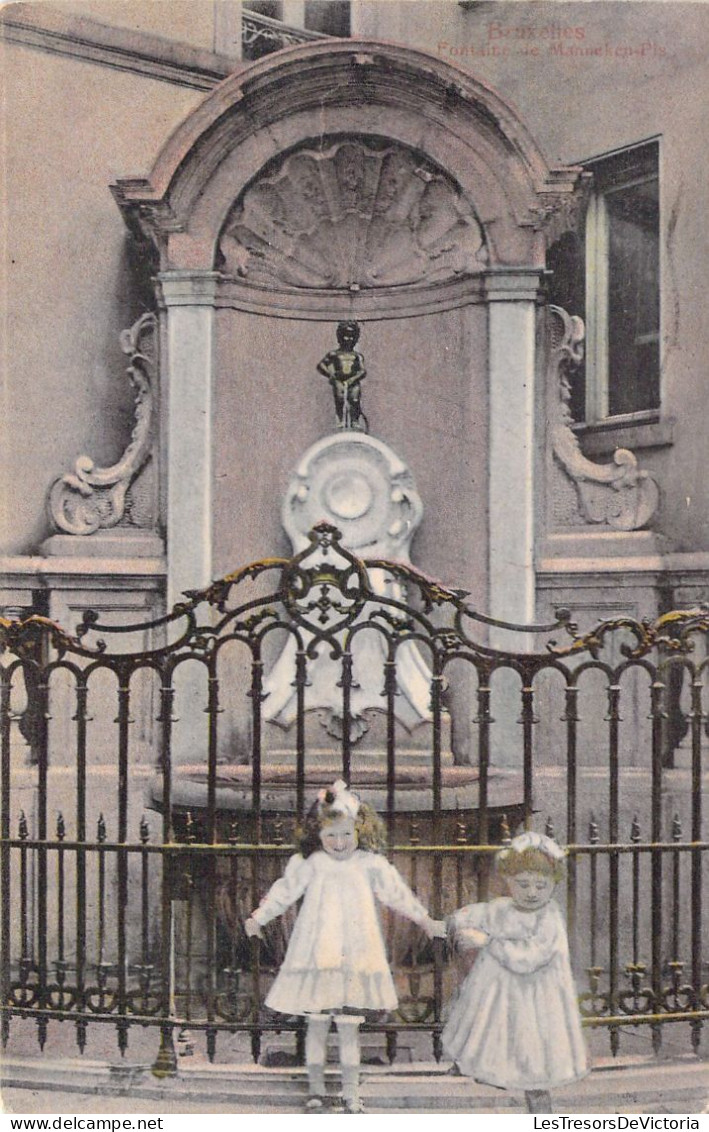 BELGIQUE - BRUXELLES -  Manneken Pis - Carte Postale Ancienne - Celebridades