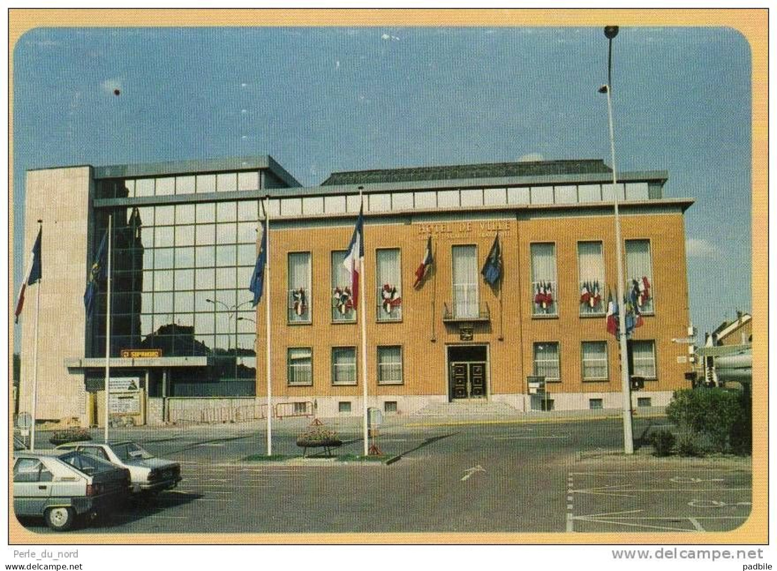 Carte Postale 59 - Wattrelos - Hotel De Ville Trés Beau Plan - Wattrelos