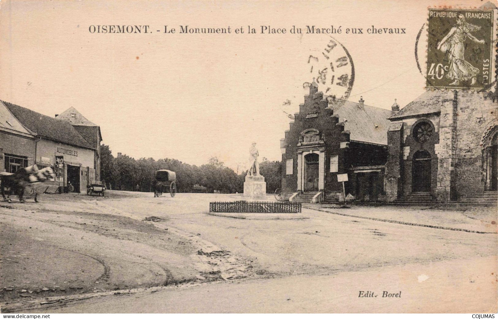 80 - OISEMONT - S17498 - Le Monument Et La Place Du Marché Aux Chevaux - Garage Eglise - L23 - Oisemont