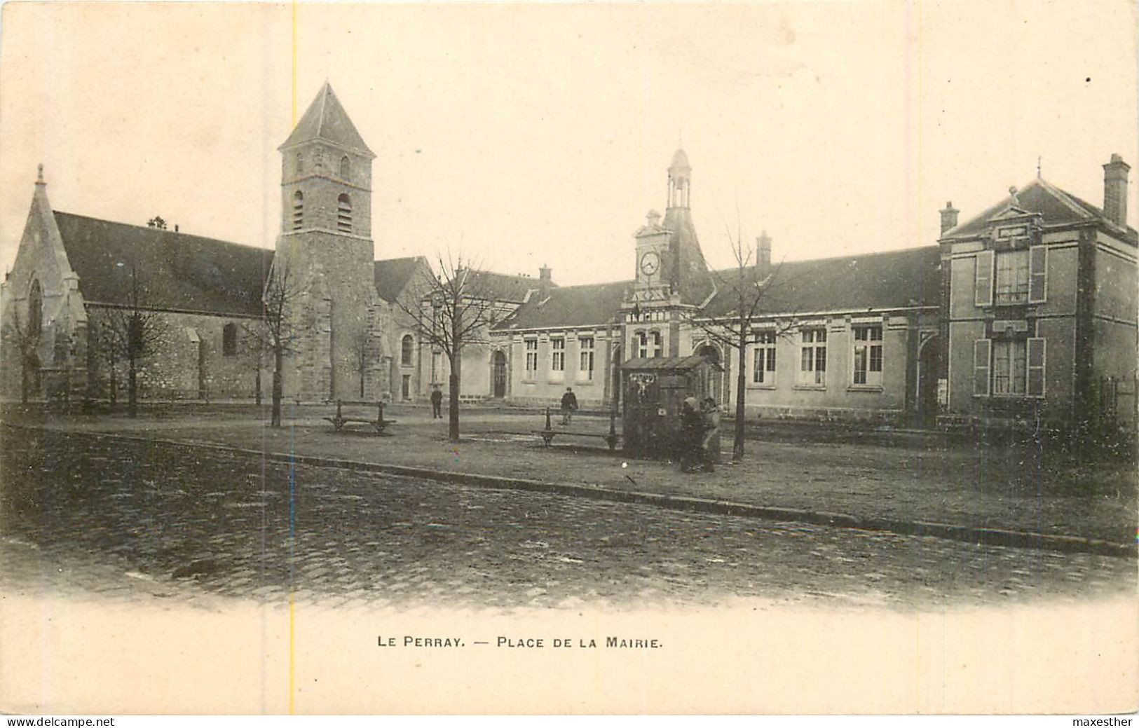 LE PERRAY Place De La Mairie - Le Perray En Yvelines