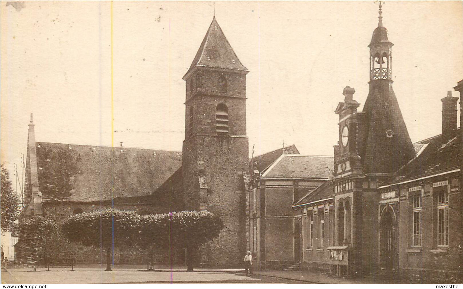 LE PERRAY L'église Et  La Mairie - Le Perray En Yvelines