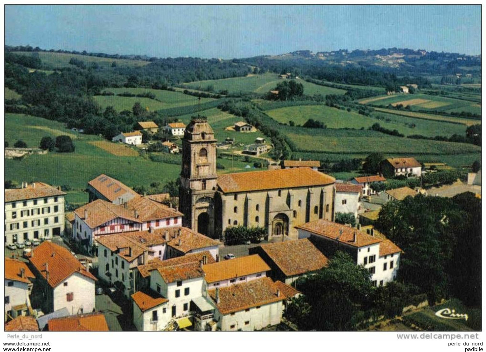 Carte Postale 64. Urrugne Vue Aérienne Trés Beau Plan - Urrugne