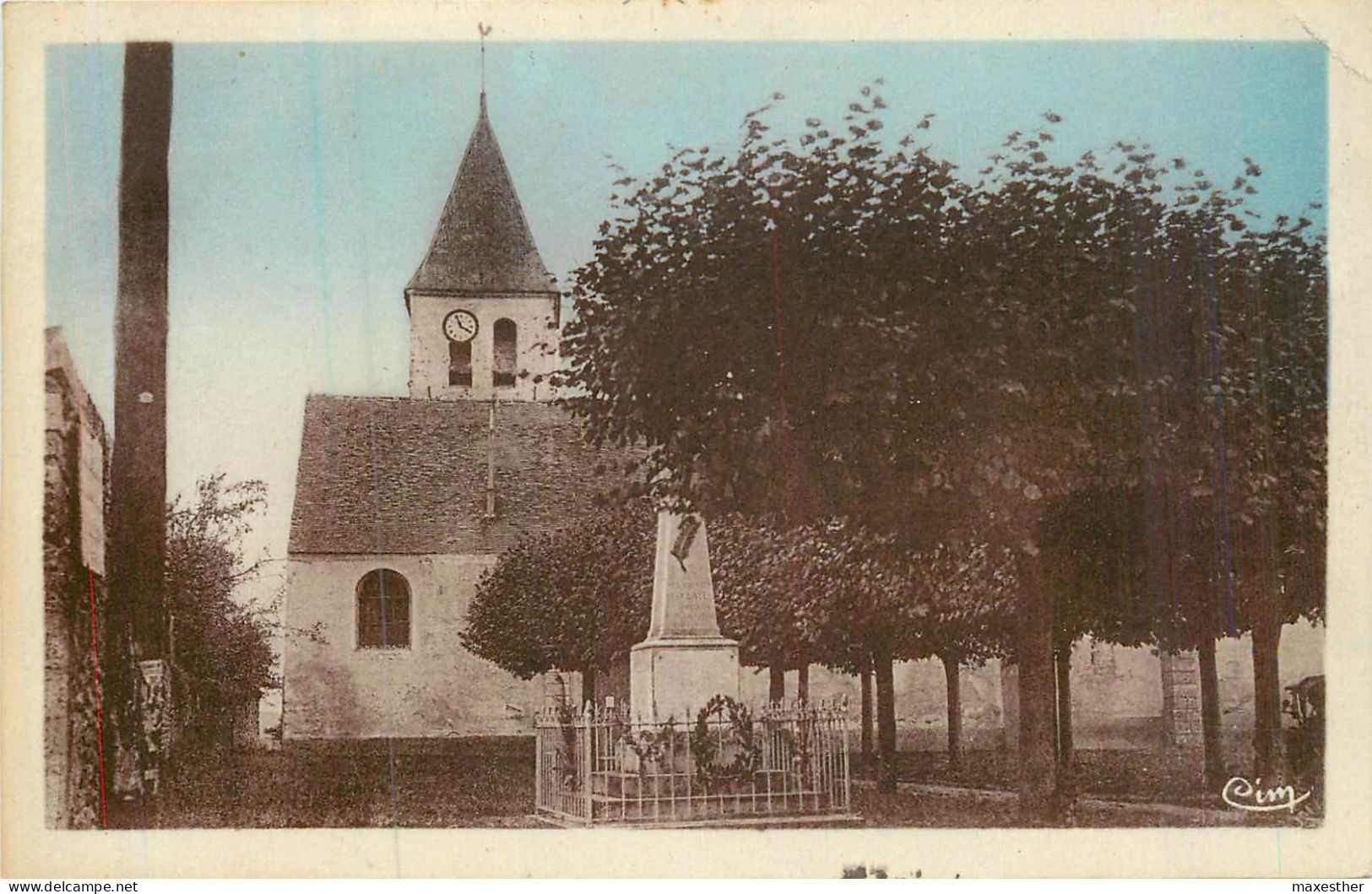 LES CLAYES SOUS BOIS Le Monument - Les Clayes Sous Bois