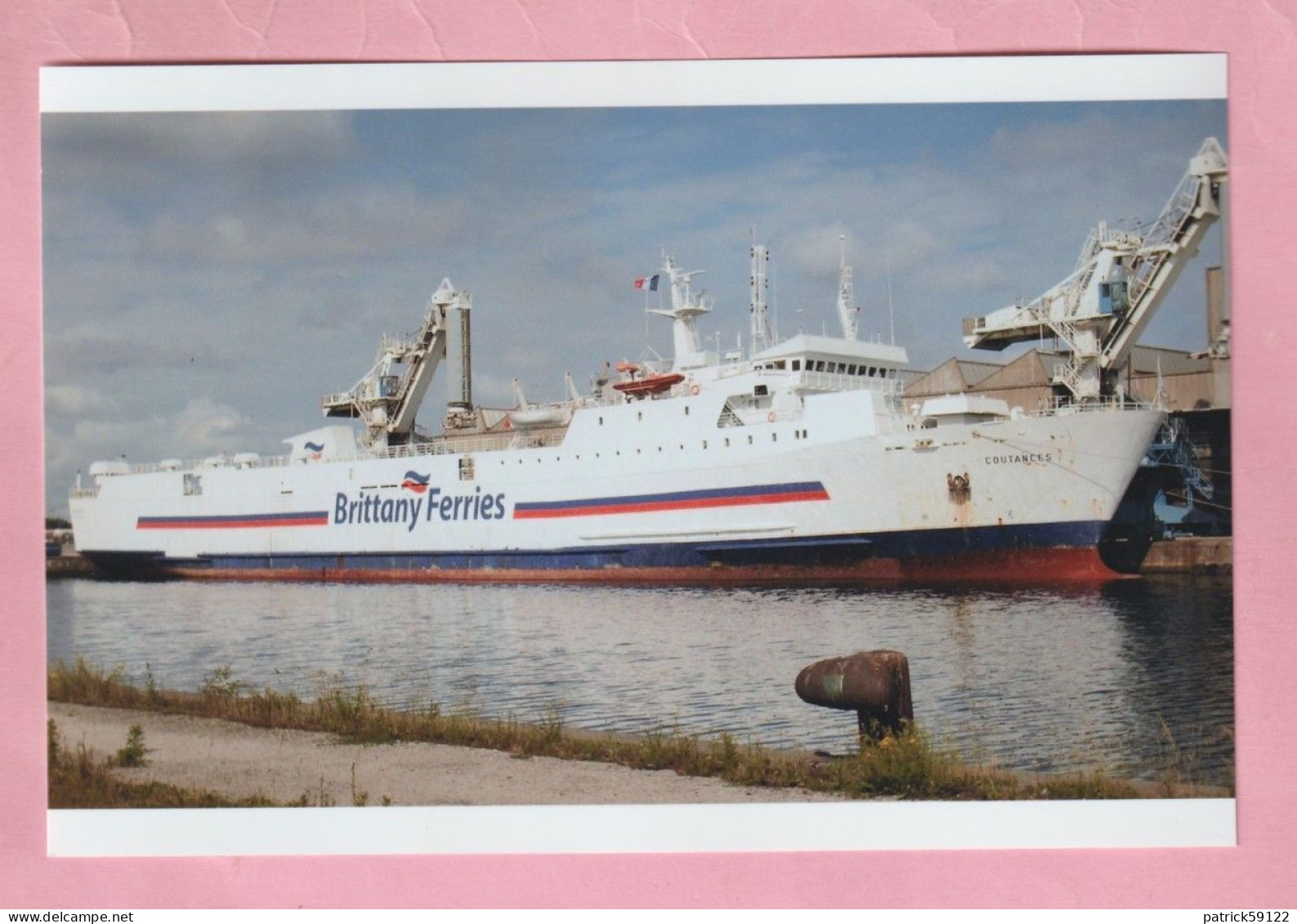 PHOTOGRAPHIE - PORT DE DUNKERQUE - BRITTANY FERRIES   " COUTANCES  " (7) FERRY BOAT / PAQUEBOT - Boats