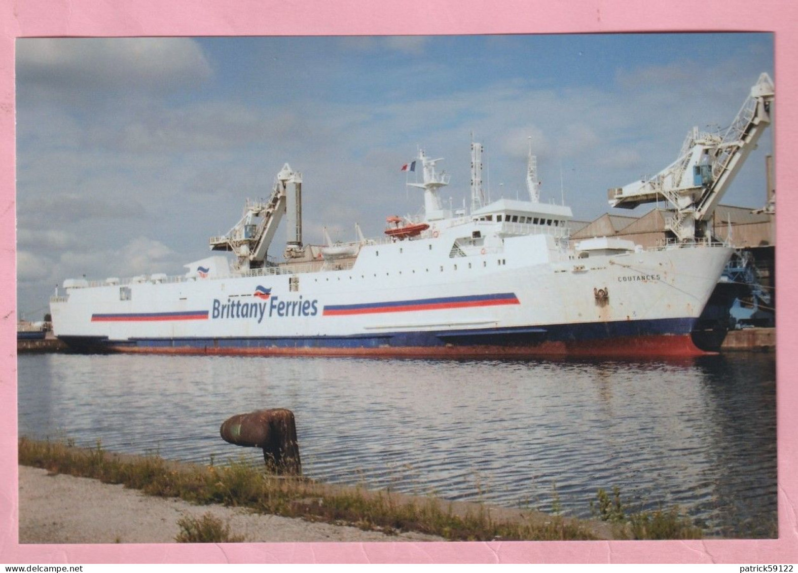 PHOTOGRAPHIE - PORT DE DUNKERQUE - BRITTANY FERRIES   " COUTANCES  " (8) FERRY BOAT / PAQUEBOT - Barche