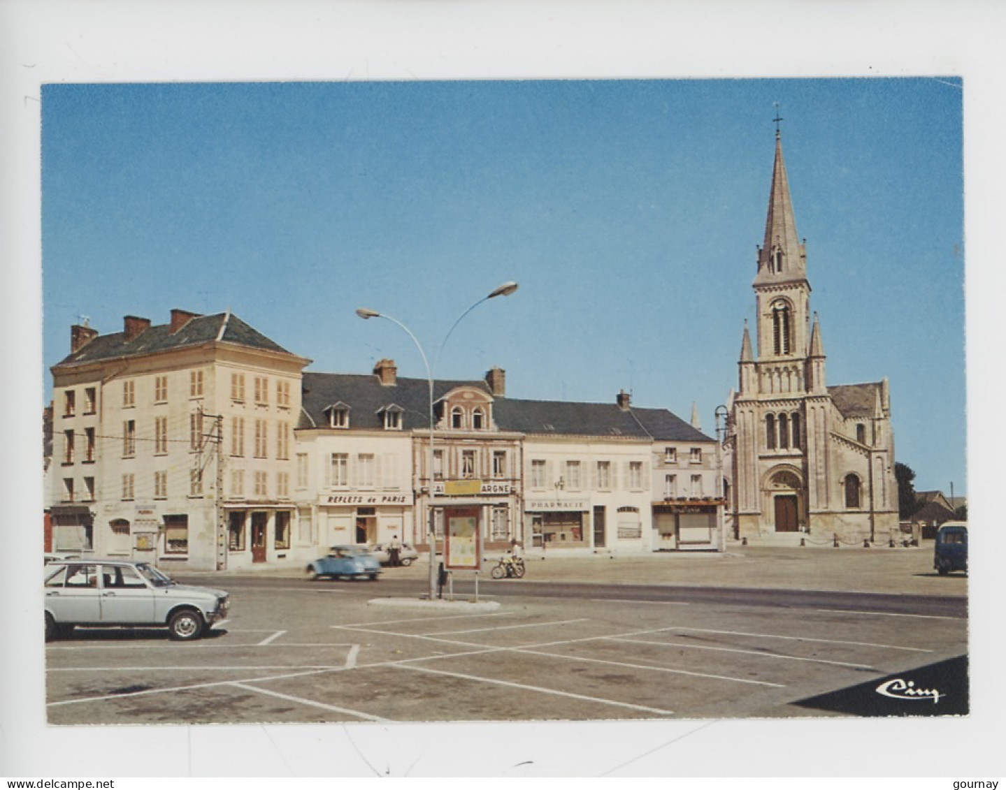 Goderville (SM) Place De Verdun (citroën 2 CV) Reflets De Paris (n°0680combier) - Goderville