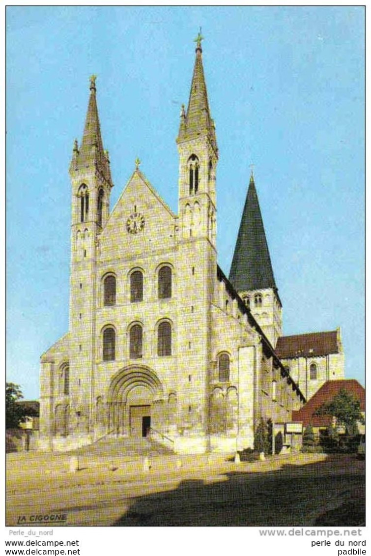 Carte Postale 76. Saint-Martin-de-Boscherville L'abbaye De St-Georges Trés Beau Plan - Saint-Martin-de-Boscherville
