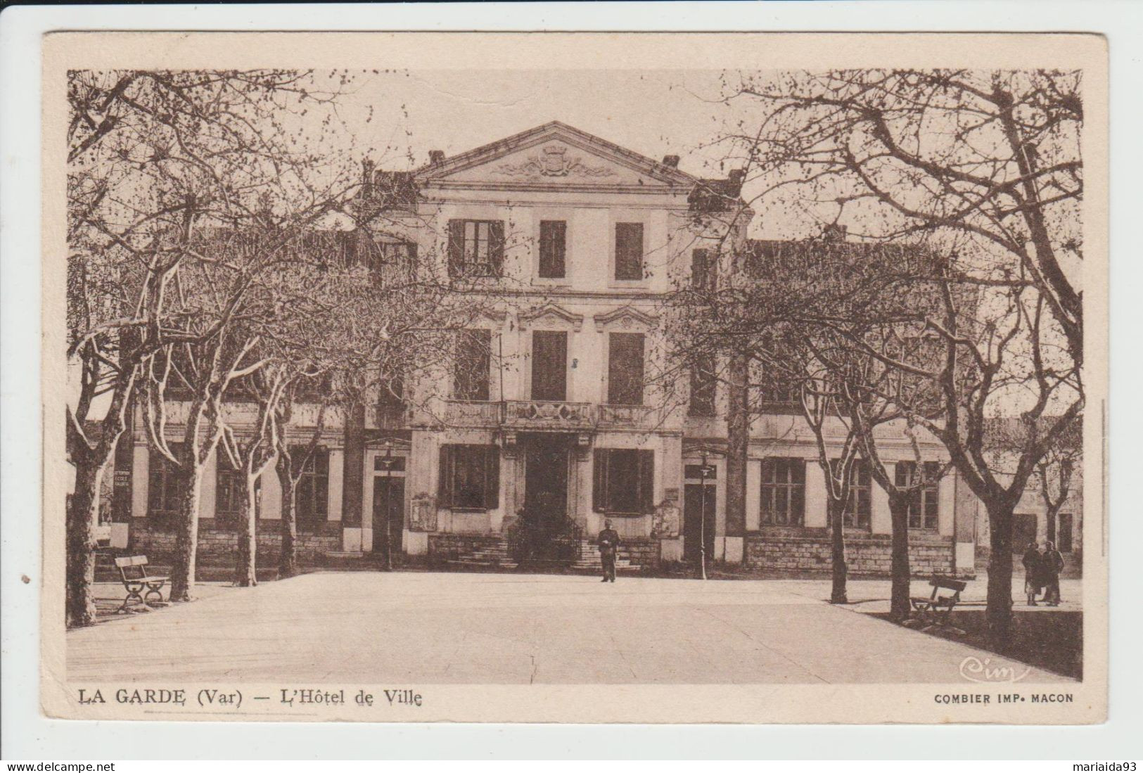 LA GARDE - VAR - L'HOTEL DE VILLE - La Garde