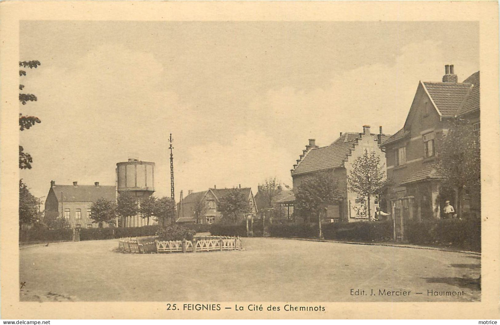 FEIGNIES - La Cité Des Cheminots, Un Château D'eau. - Feignies