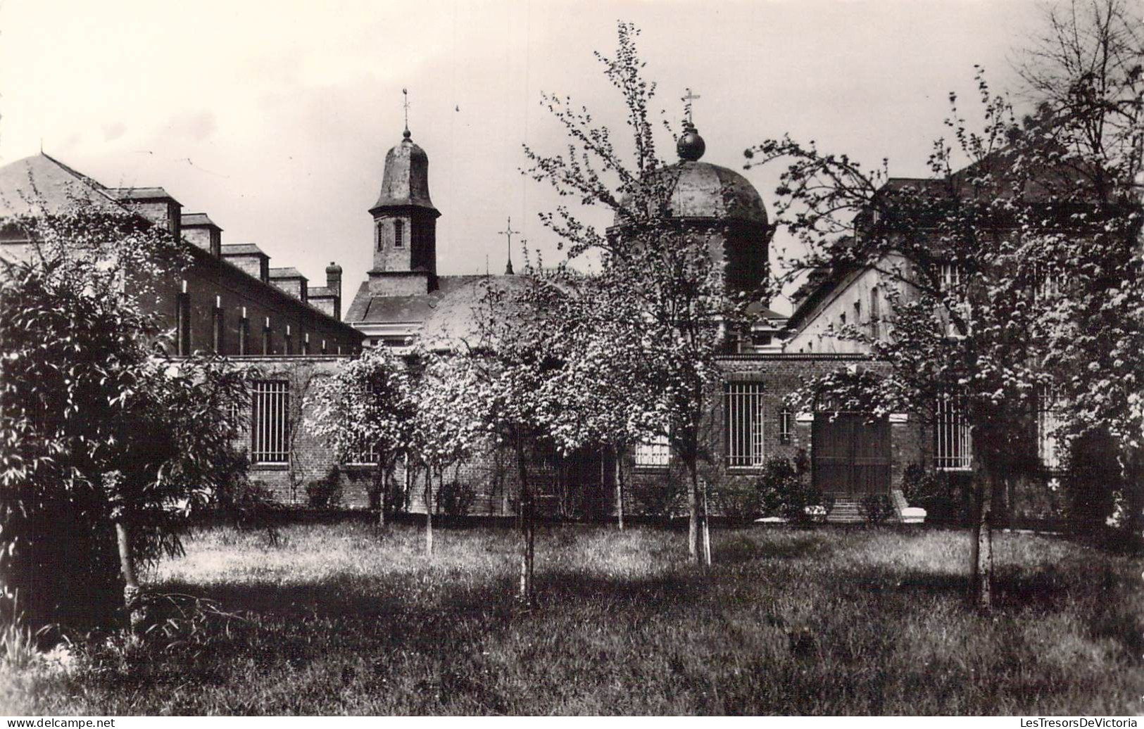 FRANCE - 14 - Lisieux - Le Carmel De Lisieux - Vue Prise à L'intérieur De La Clôture - Carte Postale Ancienne - Lisieux