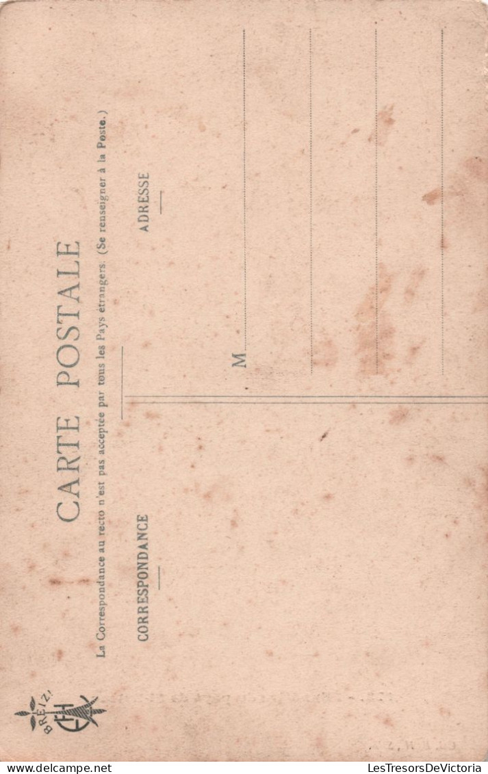 METIER - Filandiere Du Pays De St Brieuc - Folklore - Rouet - Carte Postale Ancienne - Paysans