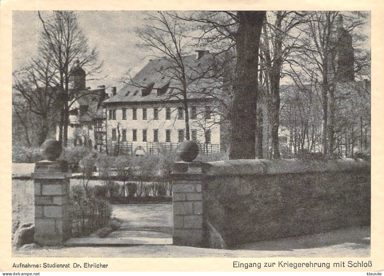 Neustadt / Orla (Thür.) - Eingang Zur Kriegerehrung Mit Schloss - Neustadt / Orla