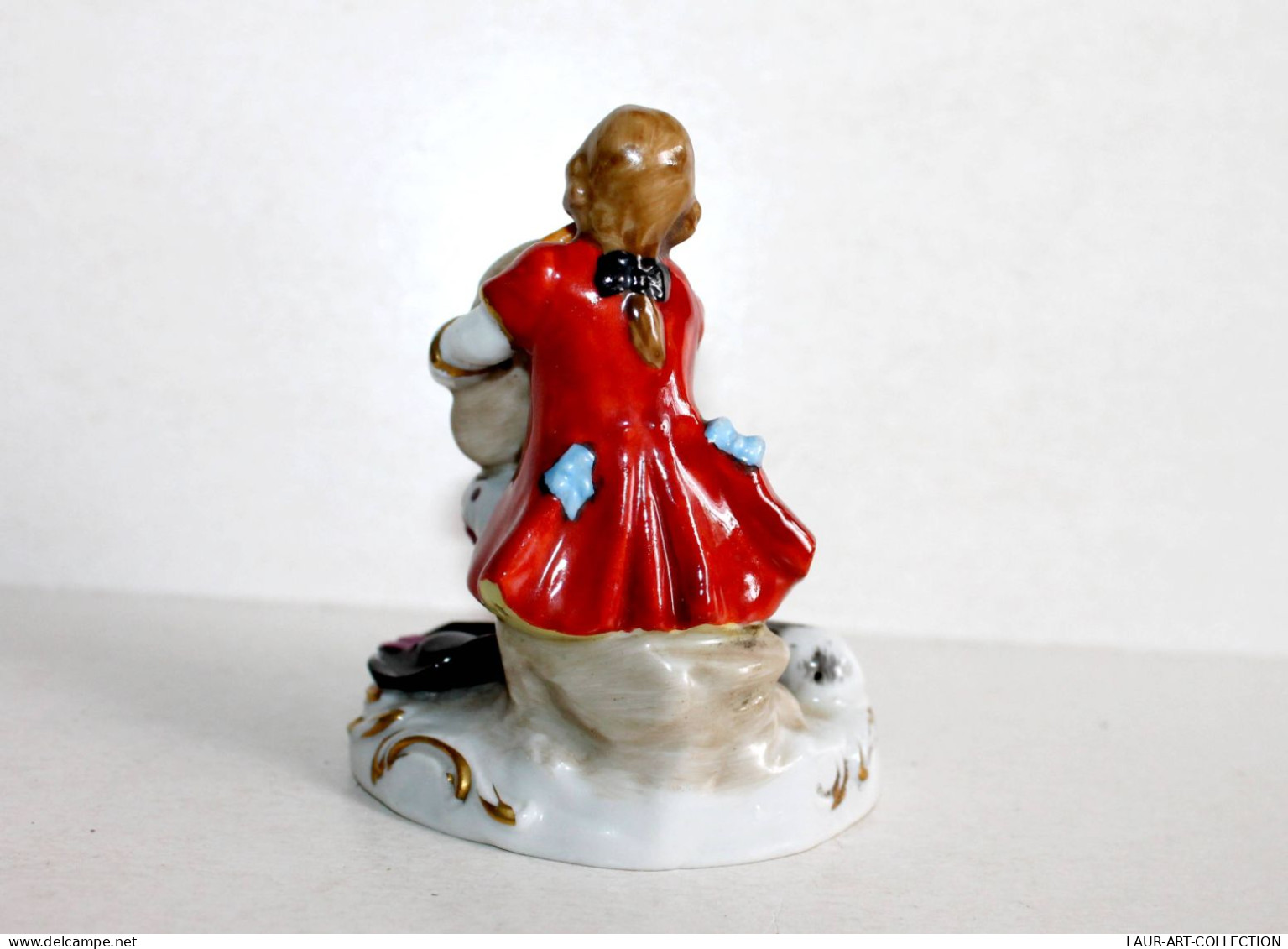 STATUETTE PORCELAINE De SITZENDORF FIGURINE PERSONNAGE HOMME CORNEMUSE MENESTREL (1505.3) - Other & Unclassified