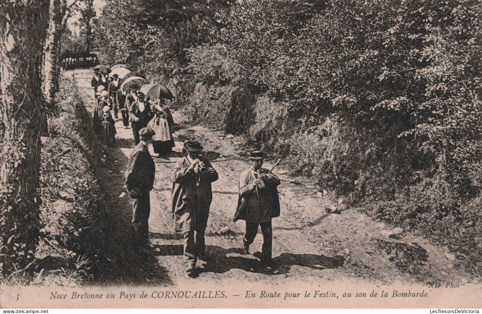 NOCES - Noce Bretonne Au Pays De Cornouailles - En Route Pour Le Festin Au Son De La Bombarde - Carte Postale Ancienne - Hochzeiten