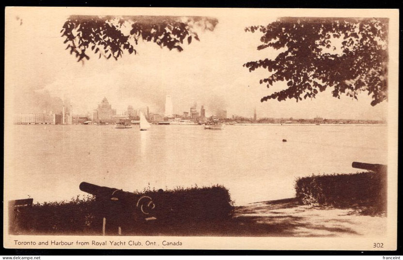 CANADA(1930) Sailboats. Cannons. 2 Cent Postal Card With Sepia Illustration. Royal Yacht Club, Ont. - 1903-1954 De Koningen