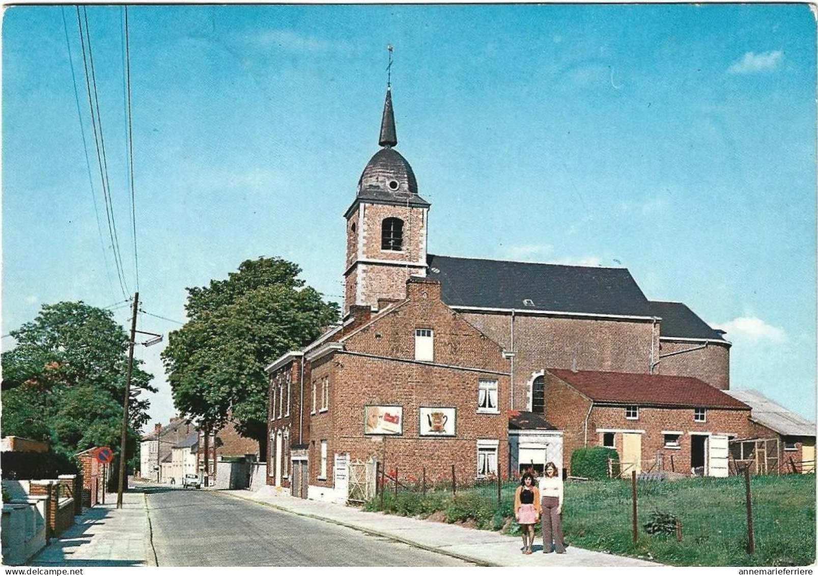 Piéton -  L'EGLISE - Chapelle-lez-Herlaimont