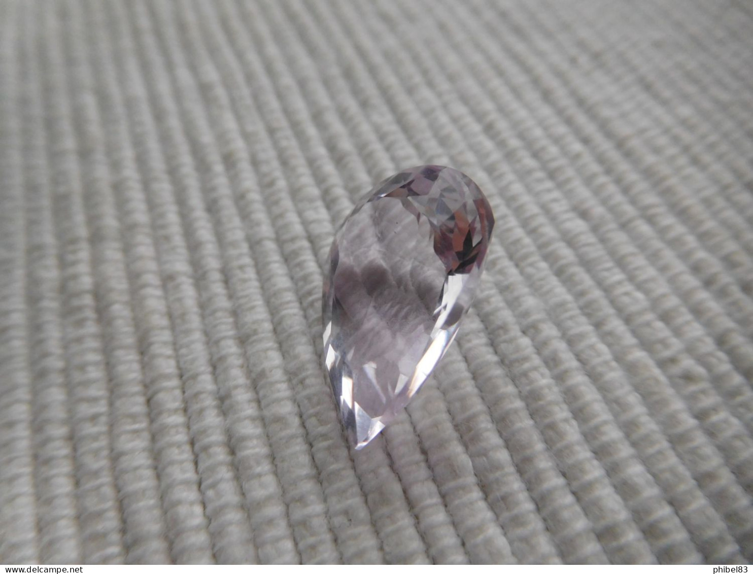 Grosse Amethyste Naturelle De Couleur Mauve, Taille Poire 8.73 Carats. CL18 - Amethist