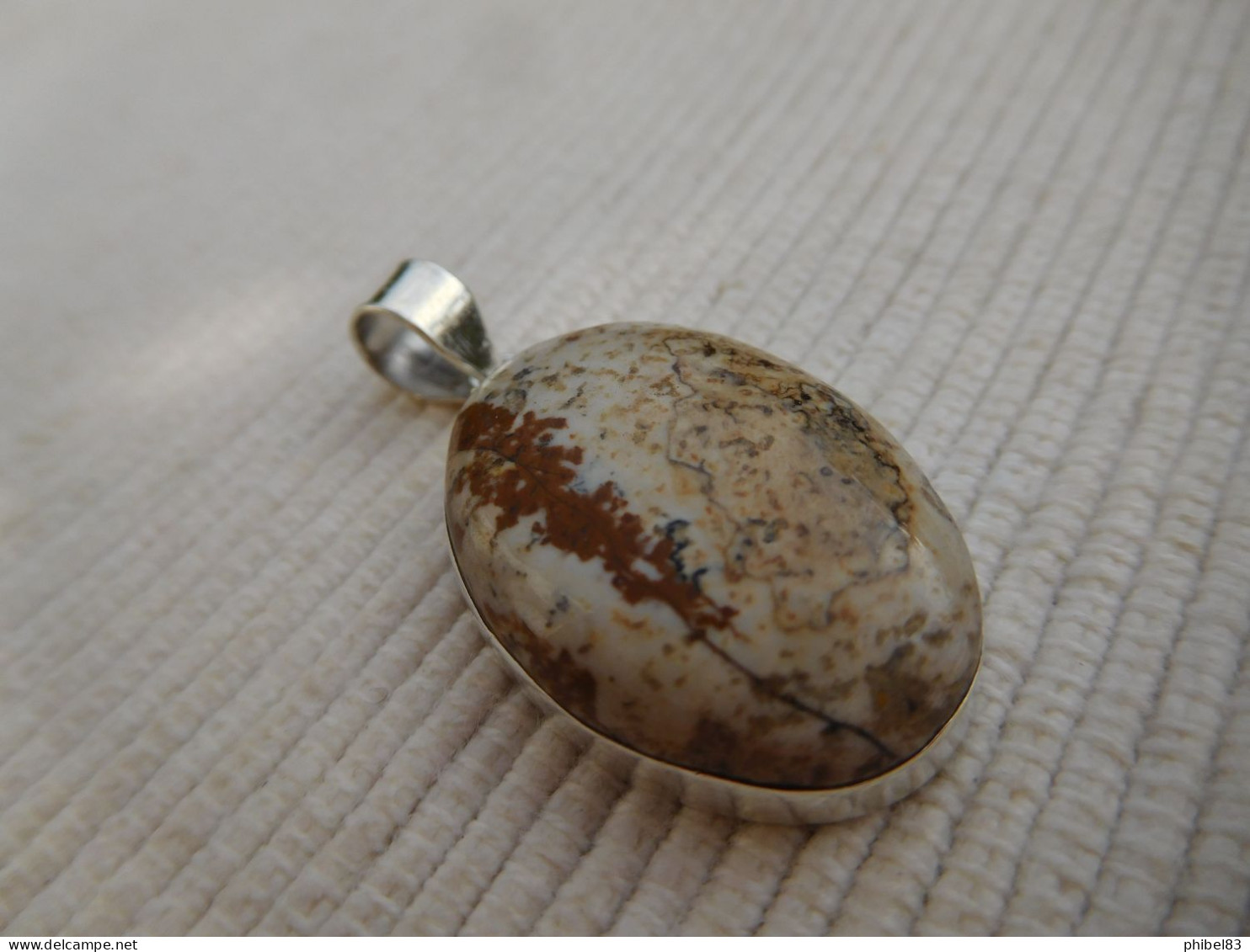 Pendentif en VERITABLE argent massif 925, et cabochon de jaspe naturel marron  B857