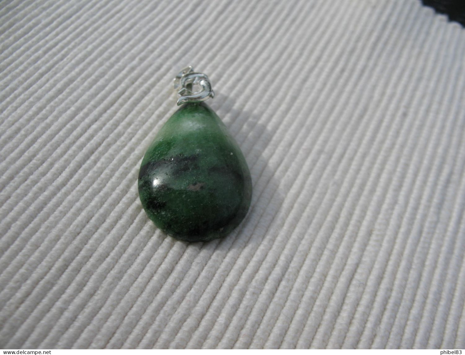 Pendentif En Argent Massif 925, Et Cabochon De Zoisite Naturelle Verte  B856 - Anhänger