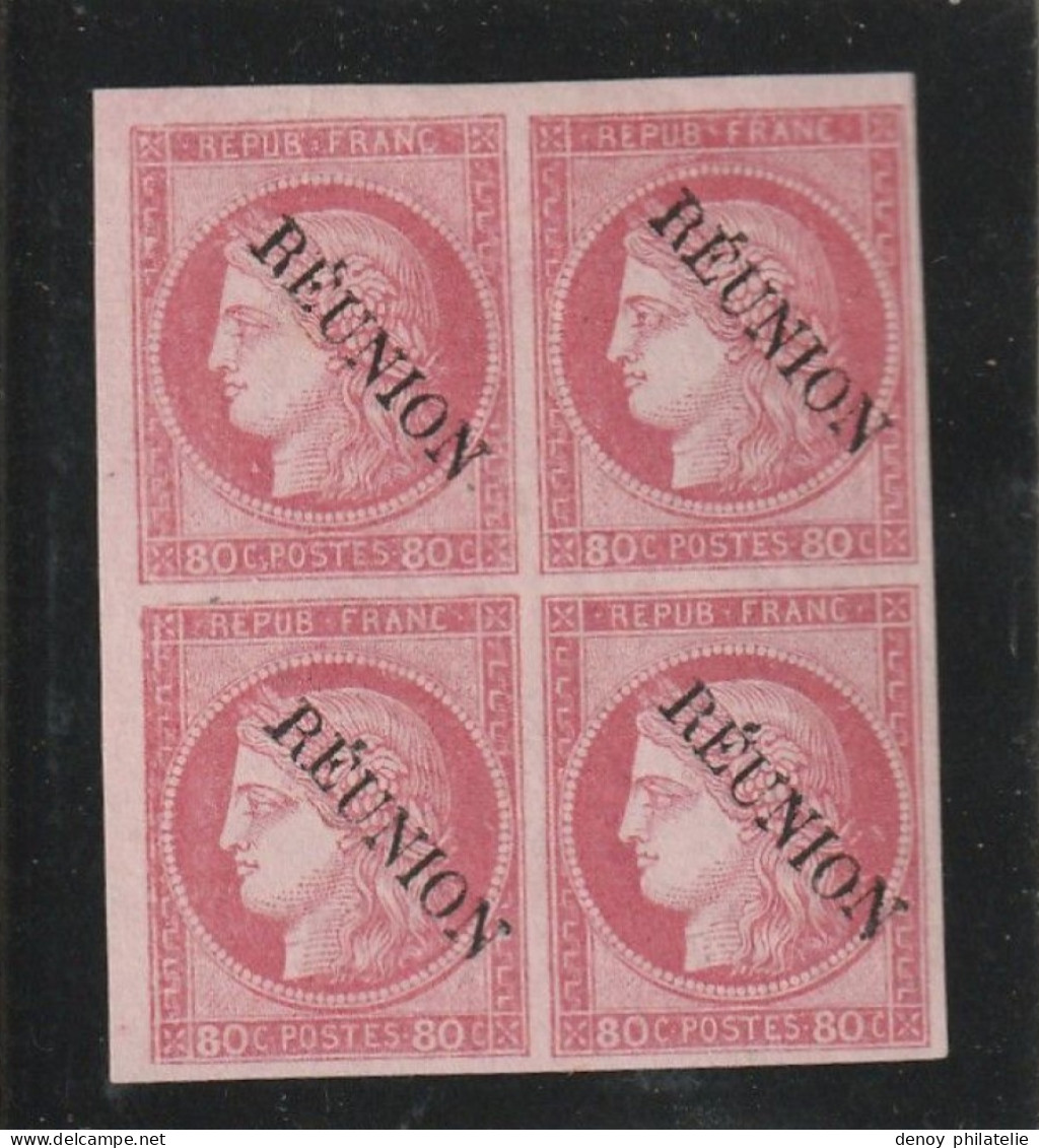 Réunion N° 12 En Bloc De Quatre Coin De Feuille 2 Timbres ** Sans Charnière, 2 Timbres Avec , Coin De Feuille Gauche - Neufs